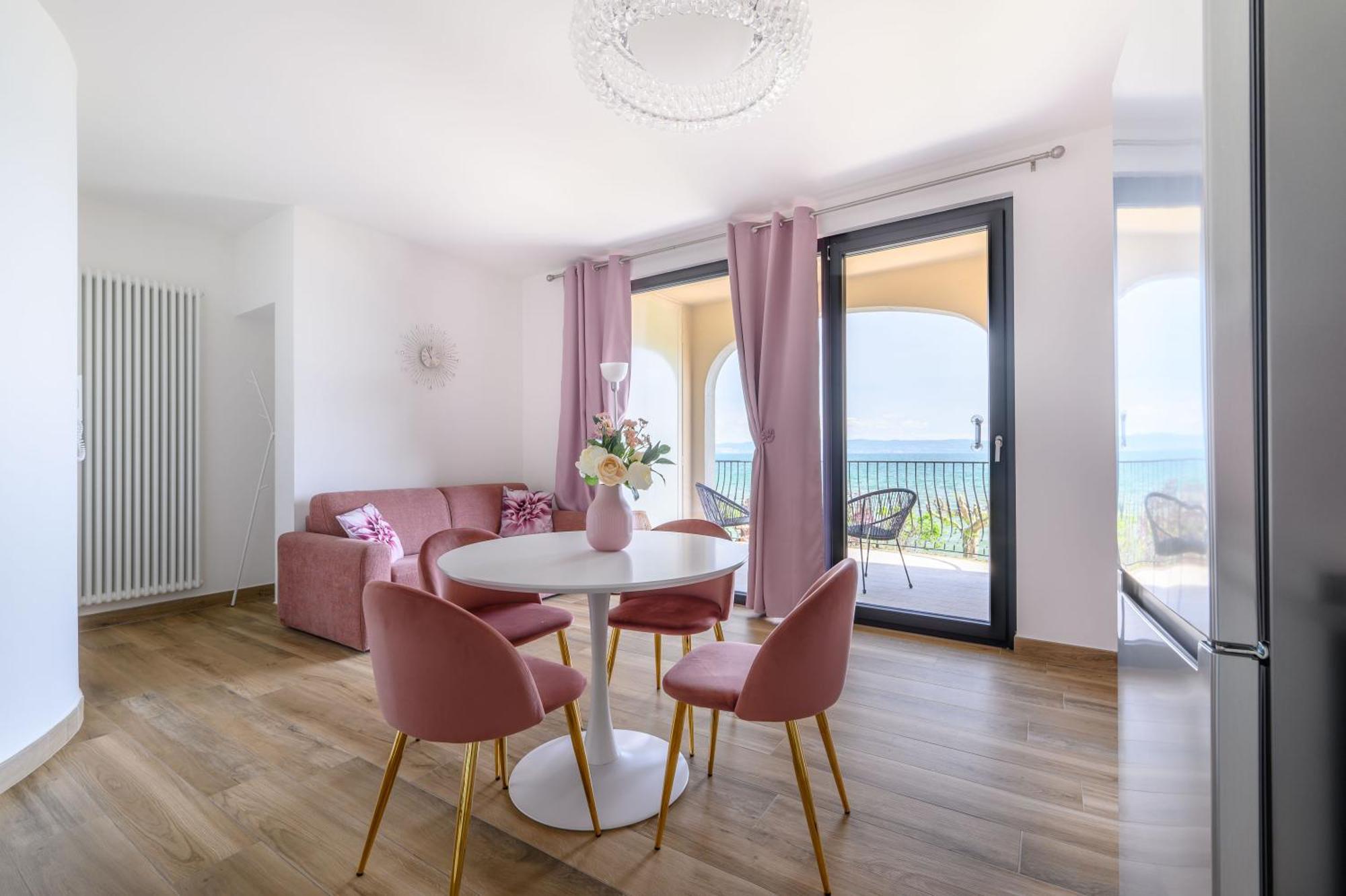 Casa Vacanze Maddalena - Palazzetto Sul Lago - Diamante Rosa Marta Ngoại thất bức ảnh