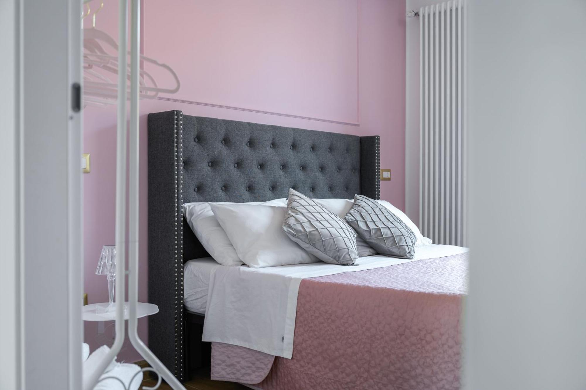 Casa Vacanze Maddalena - Palazzetto Sul Lago - Diamante Rosa Marta Ngoại thất bức ảnh